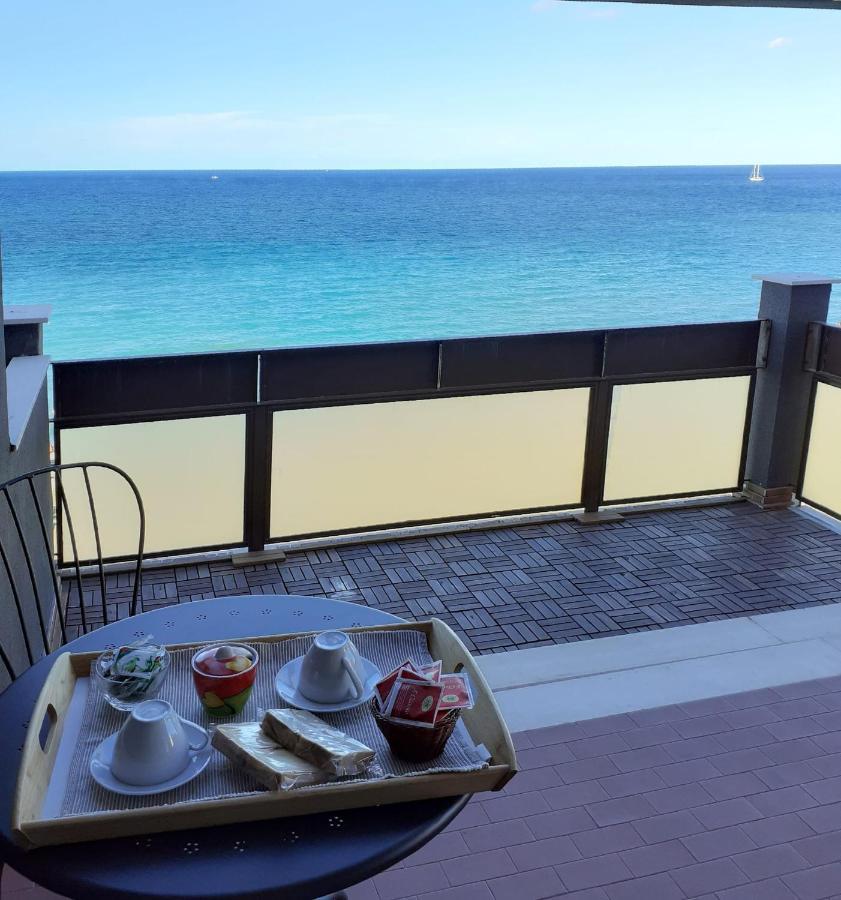 Attico Suite Spiaggia Bari Extérieur photo