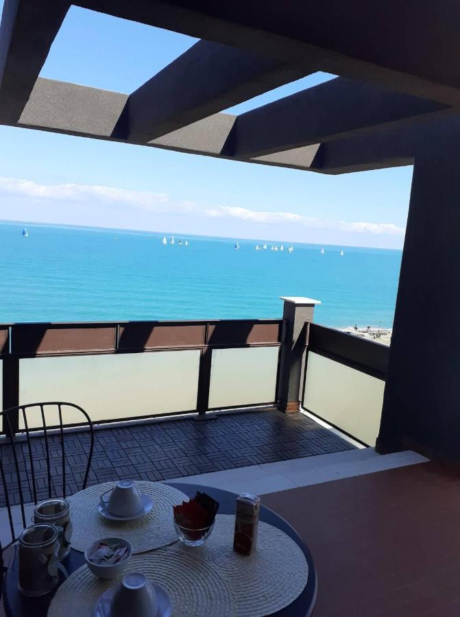 Attico Suite Spiaggia Bari Extérieur photo
